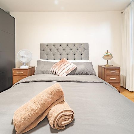 Modern Flat In Prime Location Near Shoreditch & Brick Lane 런던 외부 사진